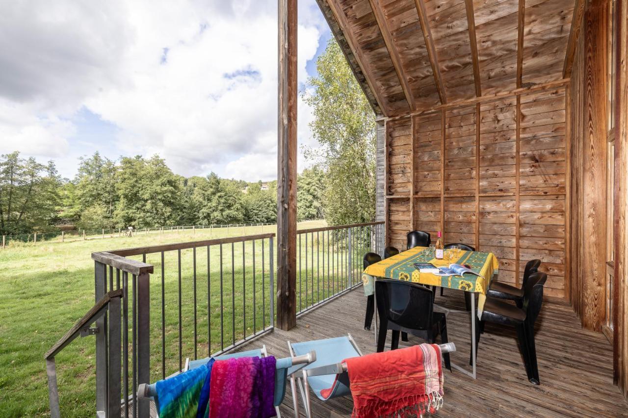 Camping Le Lac Des Sapins Cublize Exterior photo