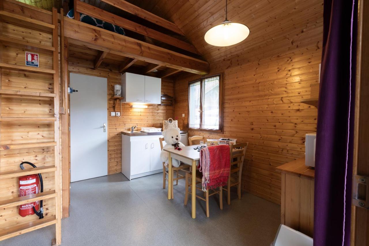 Camping Le Lac Des Sapins Cublize Exterior photo