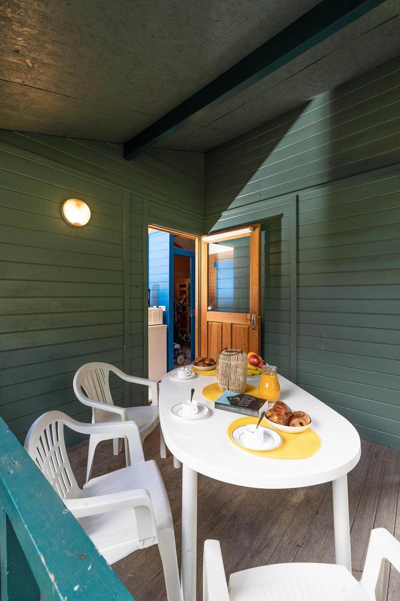 Camping Le Lac Des Sapins Cublize Exterior photo
